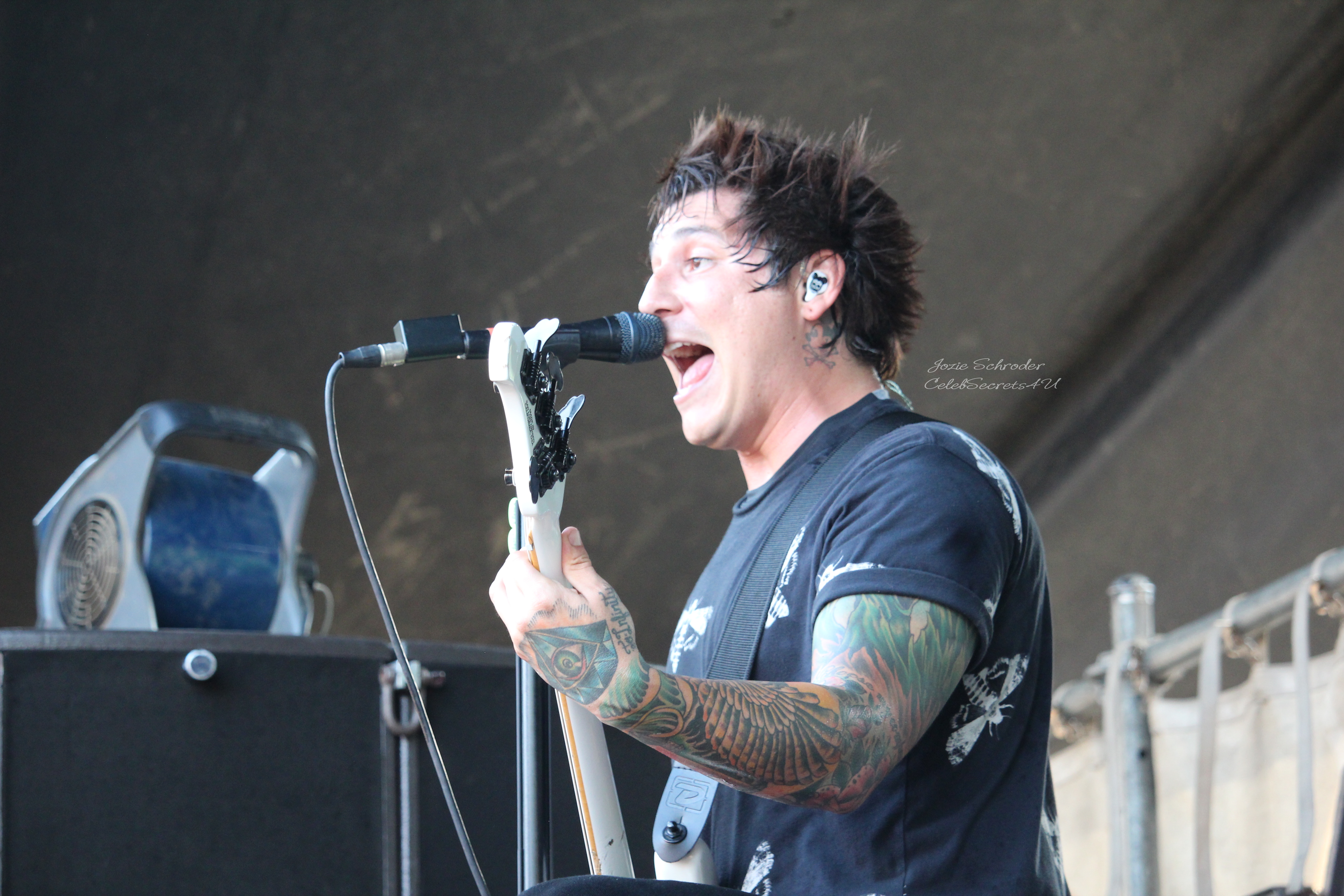 PIERCE THE VEIL | VANS WARPED TOUR 2015