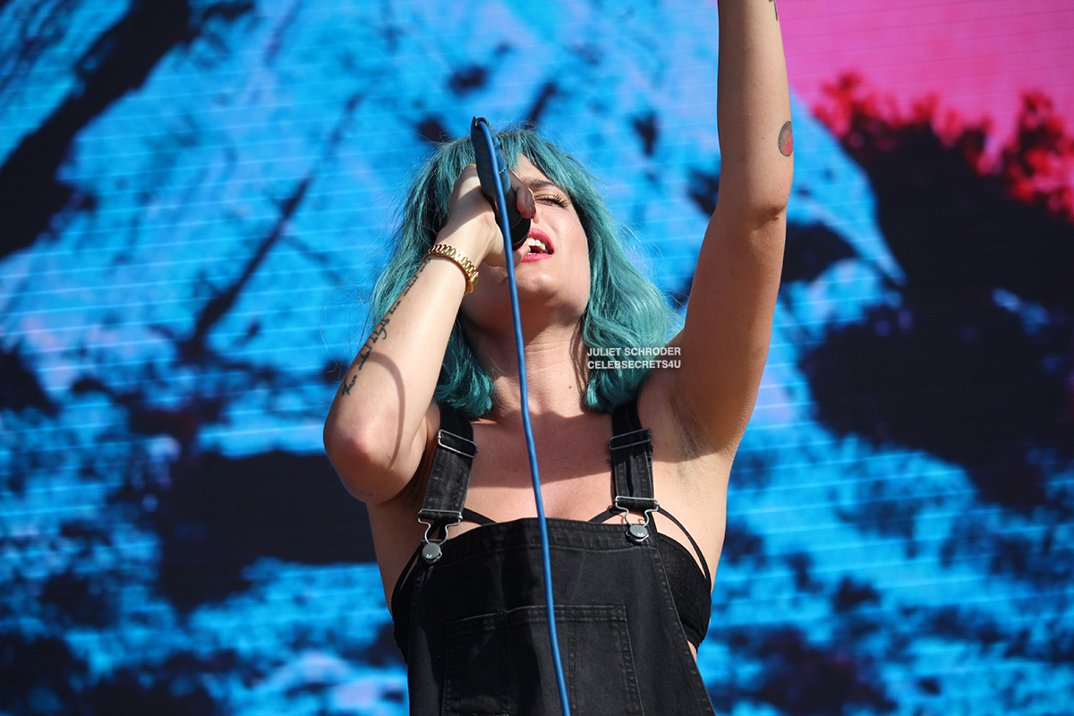 Halsey Badlands Billboard Hot 100