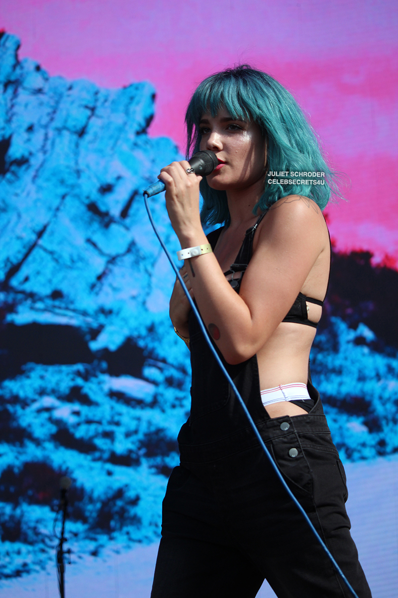 Halsey Badlands Billboard Hot 100