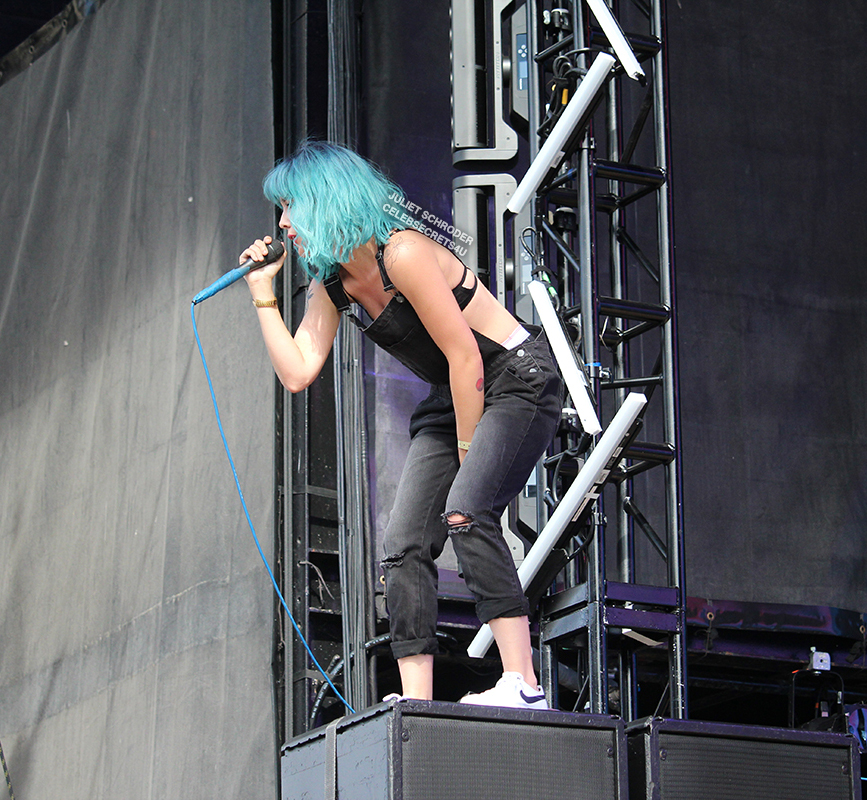 Halsey Badlands Billboard Hot 100