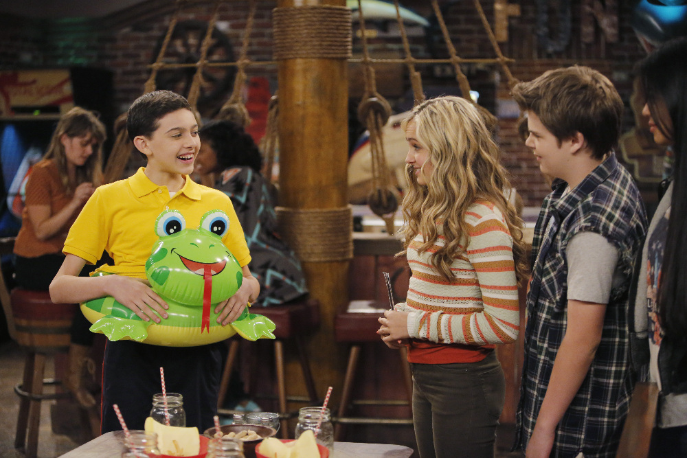 Sophie Reynolds Talks Being the Only Girl on “Gamer’s Guide to Pretty Much Everything” – Read the Q&A!