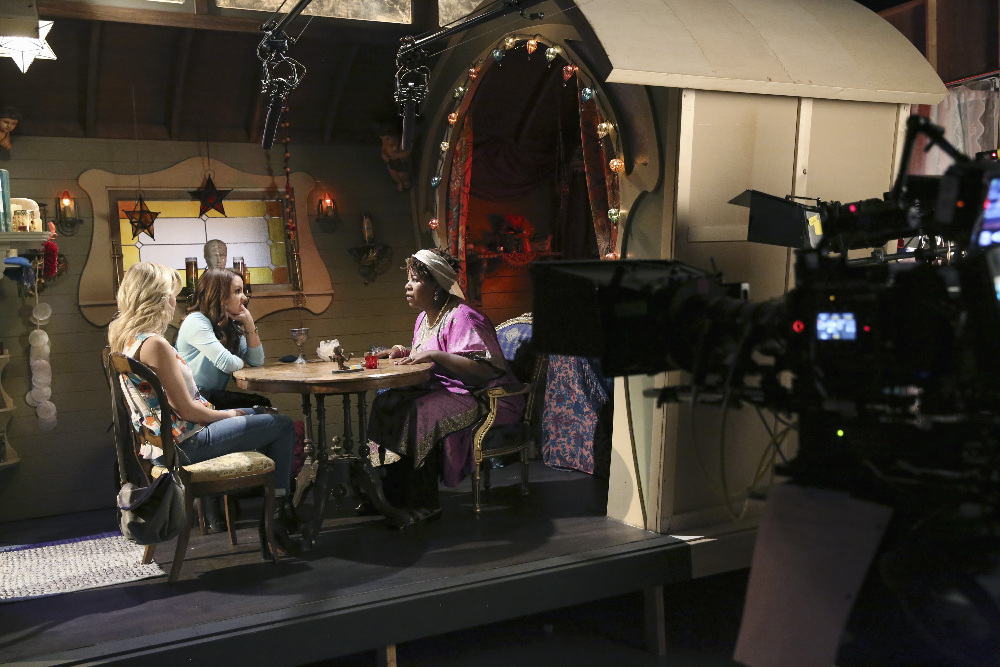 .@aimeecarrero Talks All Things ‘Young & Hungry’ And Reveals a Surprising Secret – Read Our Q&A! (@YoungandHungry @ABCFamily)