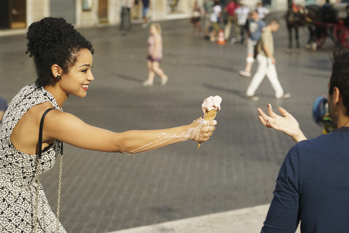 @ItaliaRicci Dishes on @ChasingLifeABCF’s Fall Finale and More – Read Our Q&A! (#ChasingLife #RenewChasingLife @SEANSMITH74)