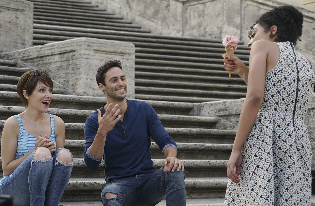 @ItaliaRicci Dishes on @ChasingLifeABCF’s Fall Finale and More – Read Our Q&A! (#ChasingLife #RenewChasingLife @SEANSMITH74)