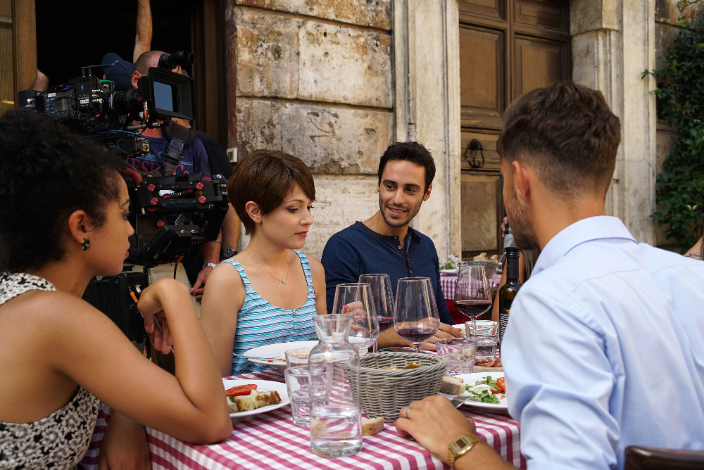 @ItaliaRicci Dishes on @ChasingLifeABCF’s Fall Finale and More – Read Our Q&A! (#ChasingLife #RenewChasingLife @SEANSMITH74)