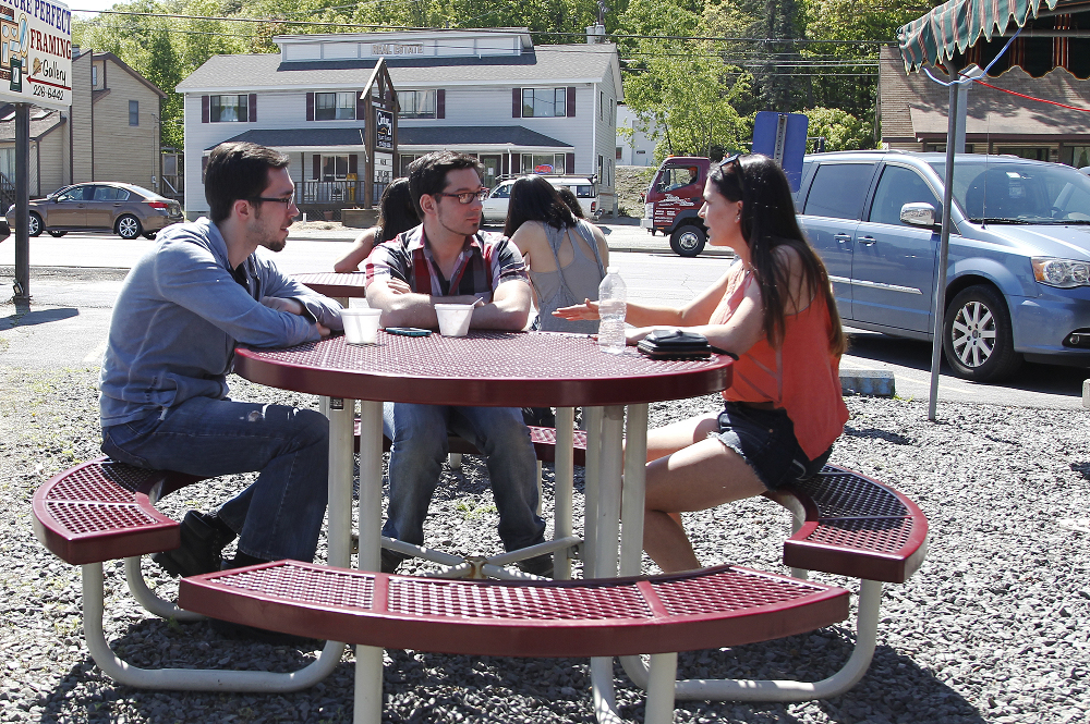 Monica, The Girls And Unfortunately Spirit Head Out For A Weekend Getaway – Watch A Clip! (@MonicaMediumTV @MonicatheMedium)