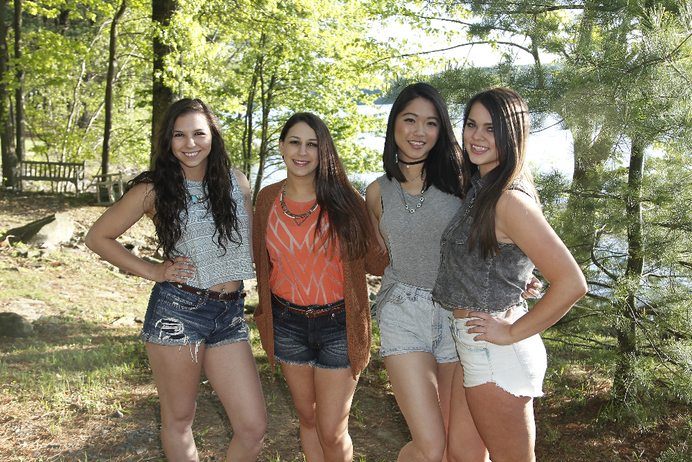 Monica, The Girls And Unfortunately Spirit Head Out For A Weekend Getaway – Watch A Clip! (@MonicaMediumTV @MonicatheMedium)