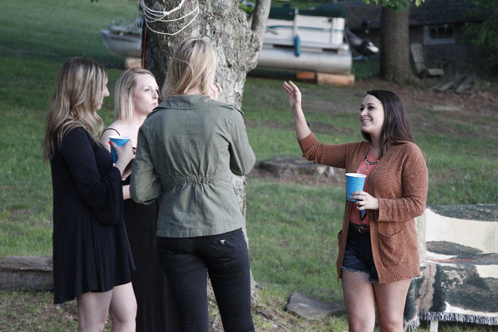 Monica, The Girls And Unfortunately Spirit Head Out For A Weekend Getaway – Watch A Clip! (@MonicaMediumTV @MonicatheMedium)