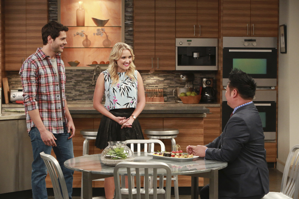 @RexLee_ Dishes About Elliot and Alan’s Wedding Day on Tonight’s Fall Finale of ‘Young & Hungry’ – Read Our Q&A! (@YoungandHungry @ABCFamily)