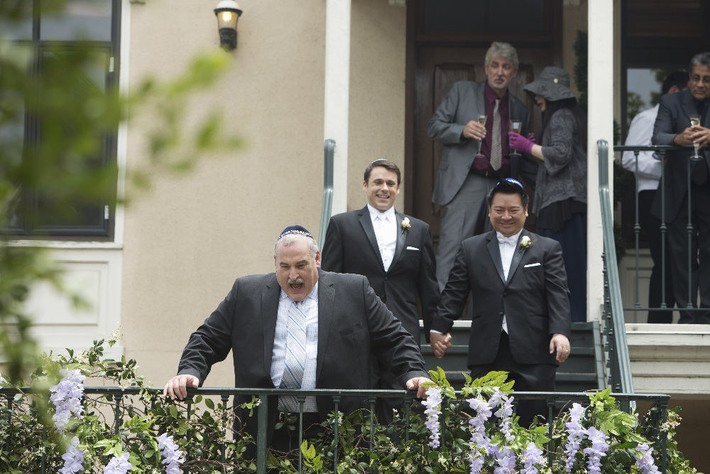 @RexLee_ Dishes About Elliot and Alan’s Wedding Day on Tonight’s Fall Finale of ‘Young & Hungry’ – Read Our Q&A! (@YoungandHungry @ABCFamily)