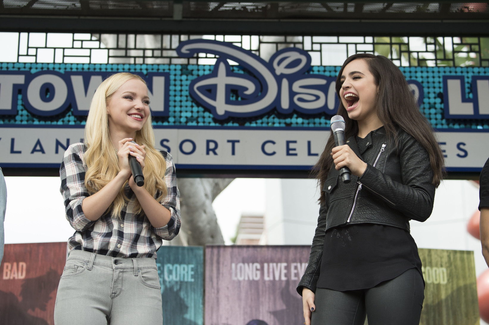 The Cast of Descendants Take Over Downtown Disney Following Descendants 2 Announcement