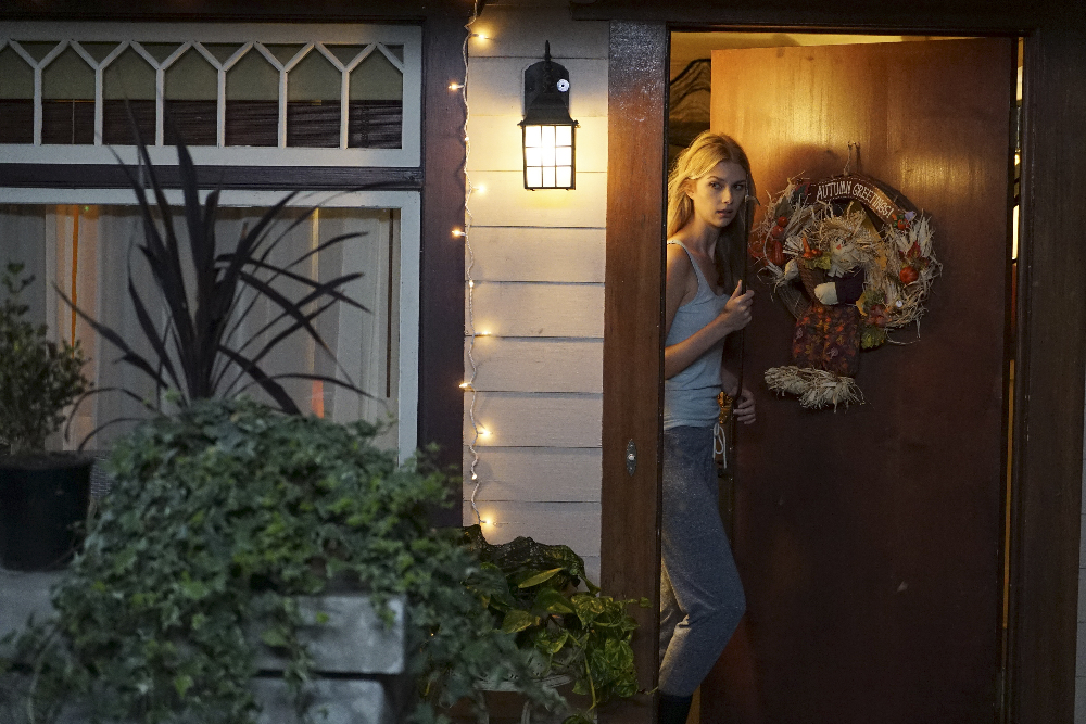 Kirsten Is Haunted By A Stitch On Tonight’s Halloween Episode of ‘Stitchers’ – Watch a Clip! (@ABCFamily @StitchersTV)
