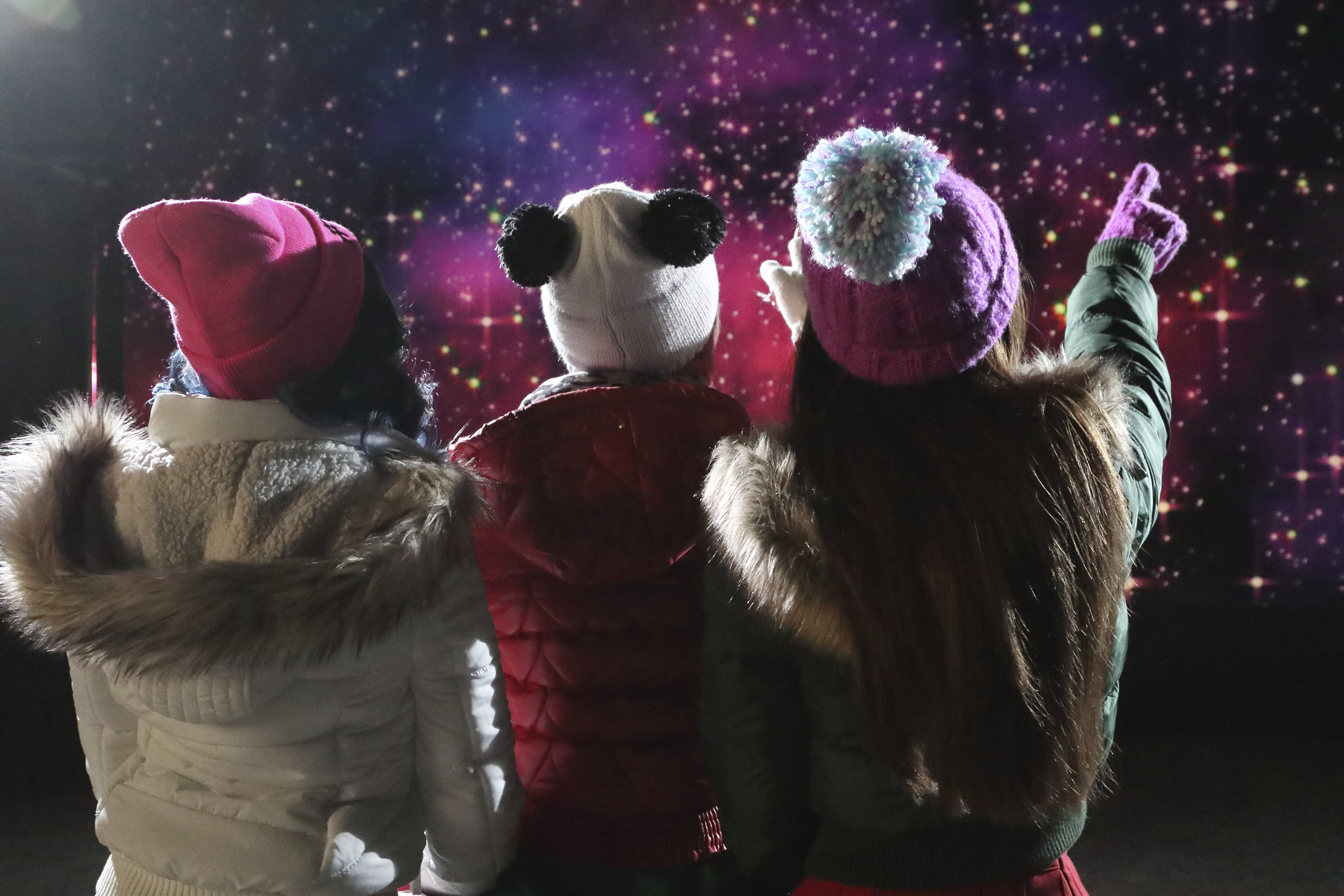 The Cast of MAKE IT POP Talks Special Holiday Episode – Watch the Video! (@MakeItPop_TV)