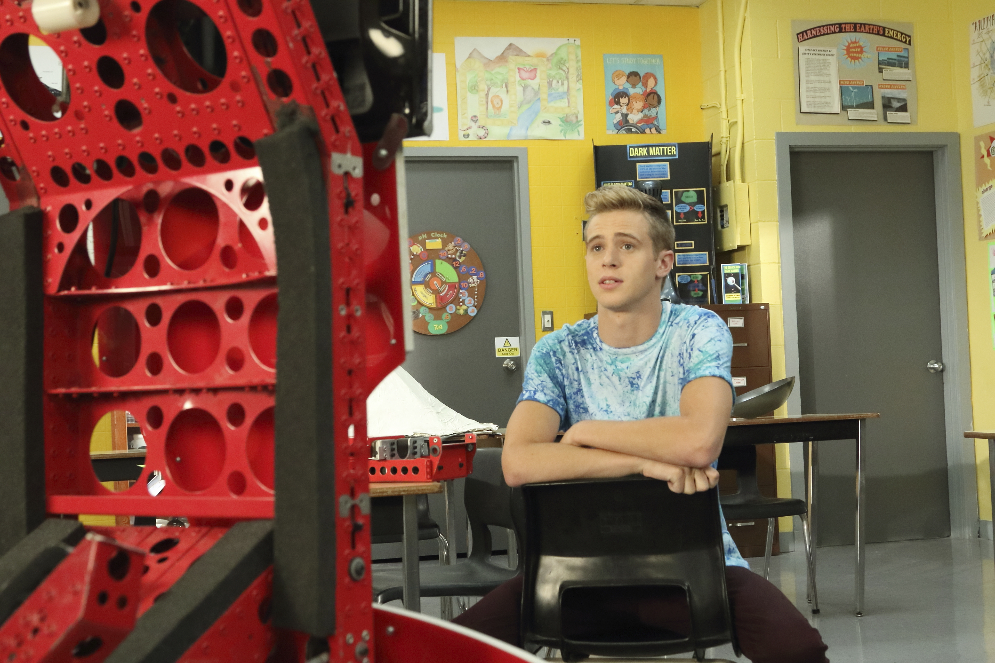 It’s All About Boys on Tonight’s Episode of “Make It Pop” – See the Pics!