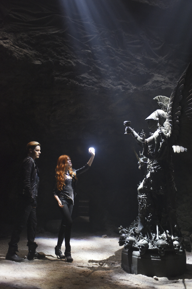 Katherine McNamara Talks ‘Shadowhunters’ & Beauty – Read Our Q&A (@Kat_McNamara)
