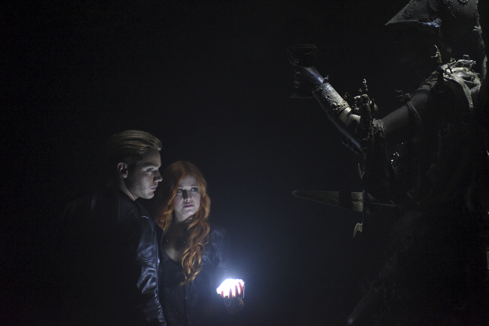 Will Clary’s Memories Help Find Her Mother & The Mortal Cup? Watch a Clip From Tonight’s ‘Shadowhunters’