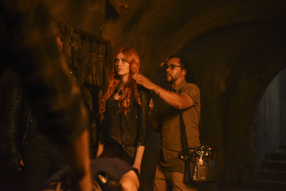 Will Clary’s Memories Help Find Her Mother & The Mortal Cup? Watch a Clip From Tonight’s ‘Shadowhunters’