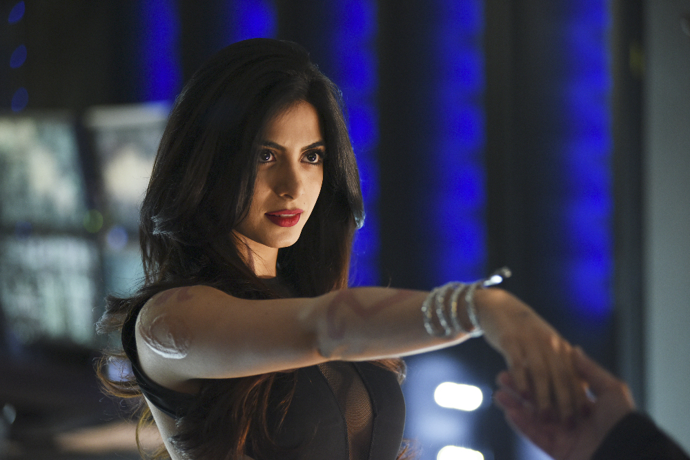 Will Clary’s Memories Help Find Her Mother & The Mortal Cup? Watch a Clip From Tonight’s ‘Shadowhunters’