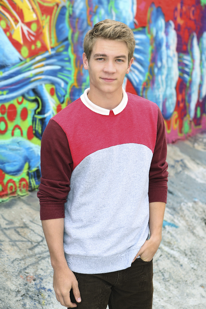 Maddie’s Two Worlds Collide On Tonight’s ‘Recovery Road’ – Watch A Sneak Peek!