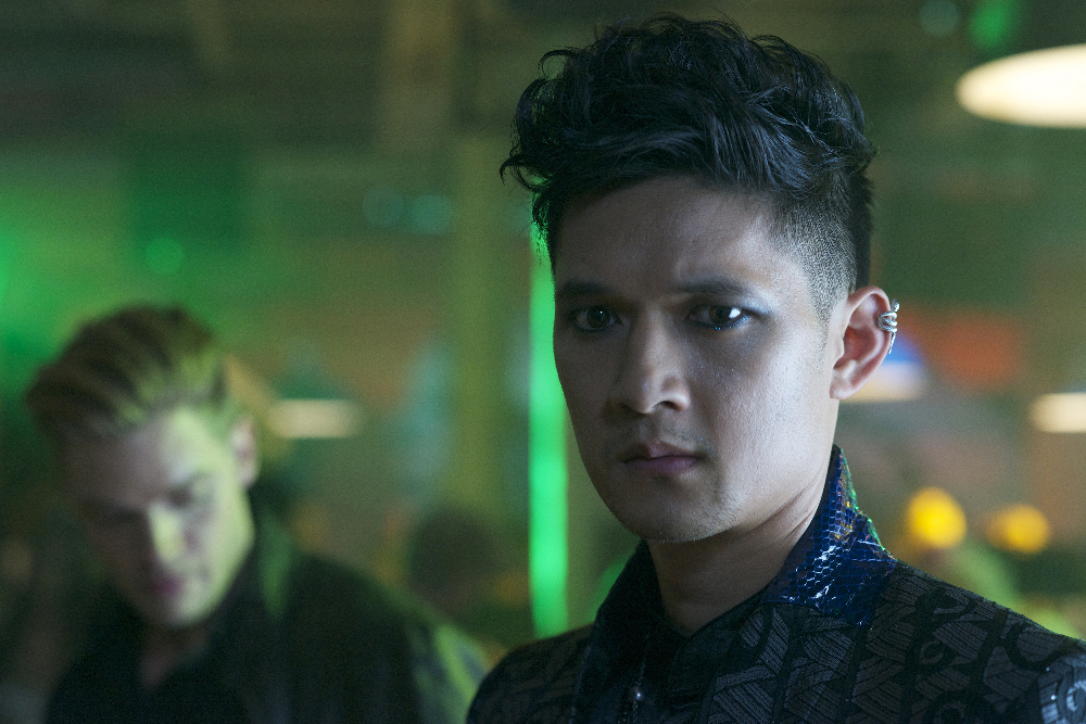 The Shadowhunters Will Have To Put Their Trust In A Downworlder on Tonight’s ‘Shadowhunters’ – Watch A Sneak Peek!
