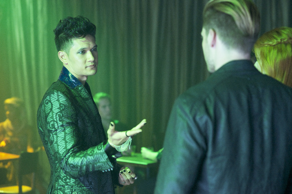 The Shadowhunters Will Have To Put Their Trust In A Downworlder on Tonight’s ‘Shadowhunters’ – Watch A Sneak Peek!