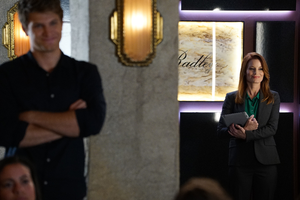 Love Lives Start To Get Messy On Tonight’s ‘Pretty Little Liars’ – Watch A Sneak Peek!