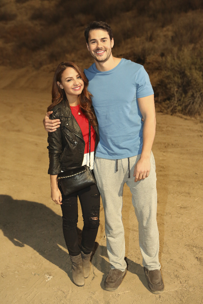 The Desert Has Gabi Seeing Mirages on Tonight’s Season Premiere Of ‘Young & Hungry’ – Watch A Sneak Peek!