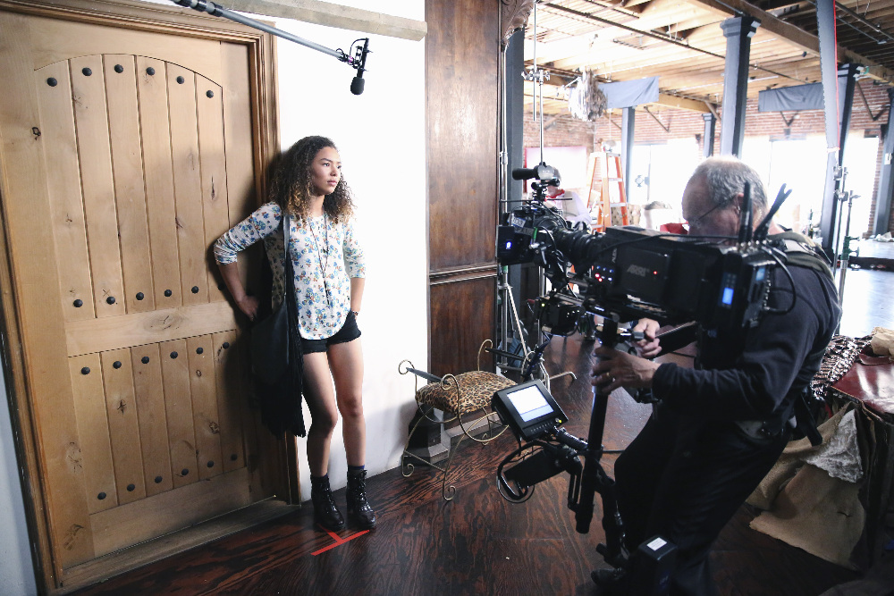 Maddie Comes Face To Face With The Harsh Reality Of Addiction Tonight On ‘Recovery Road’ – Watch A Sneak Peek!