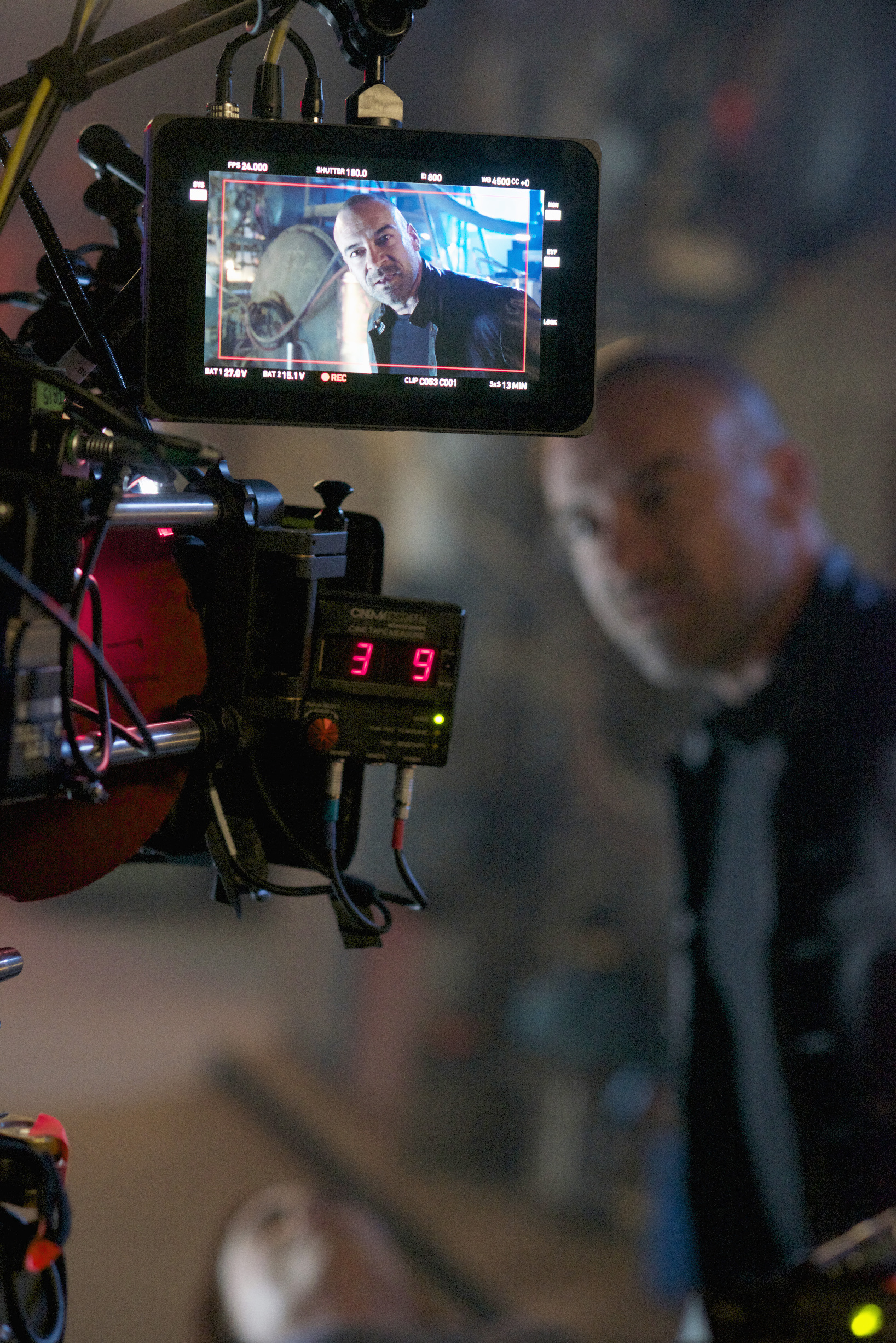 Can Alec & Clary Work Together To Find Valentine? Watch A Sneak Peek Of Tonight’s ‘Shadowhunters’ To Find Out!