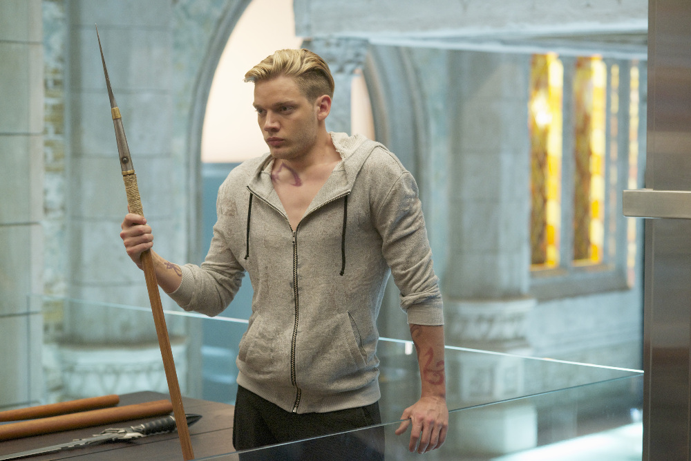 Can Alec & Clary Work Together To Find Valentine? Watch A Sneak Peek Of Tonight’s ‘Shadowhunters’ To Find Out!