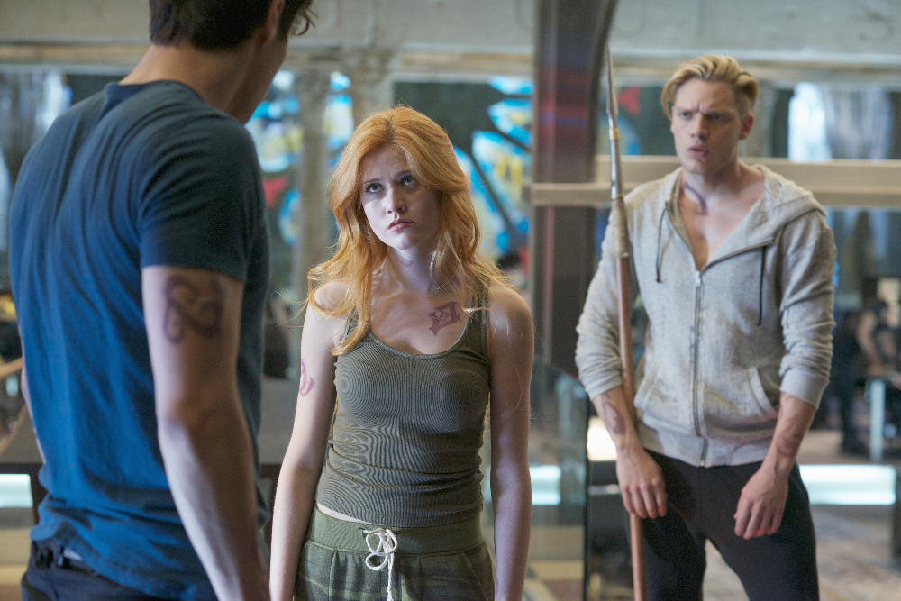 Can Alec & Clary Work Together To Find Valentine? Watch A Sneak Peek Of Tonight’s ‘Shadowhunters’ To Find Out!
