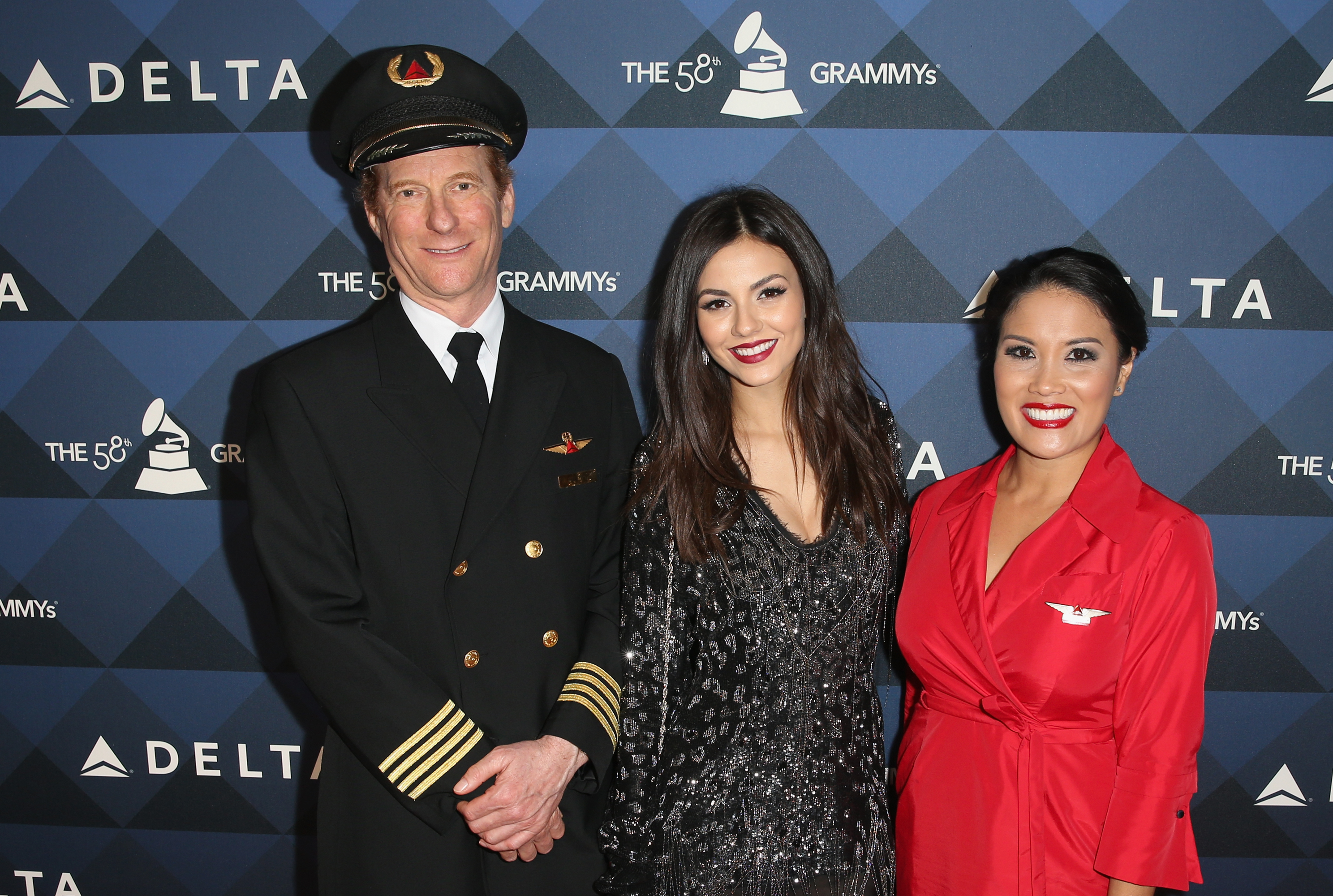 Victoria Justice, Chloe Moretz, Ariel Winter + More Kick Off GRAMMY Weekend with Delta Airlines