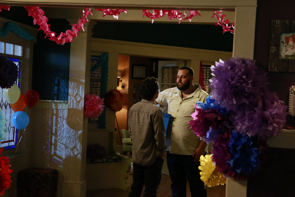 Maddie Fears For Wes’s Sobriety Tonight On “Recovery Road” – Watch A Sneak Peek!