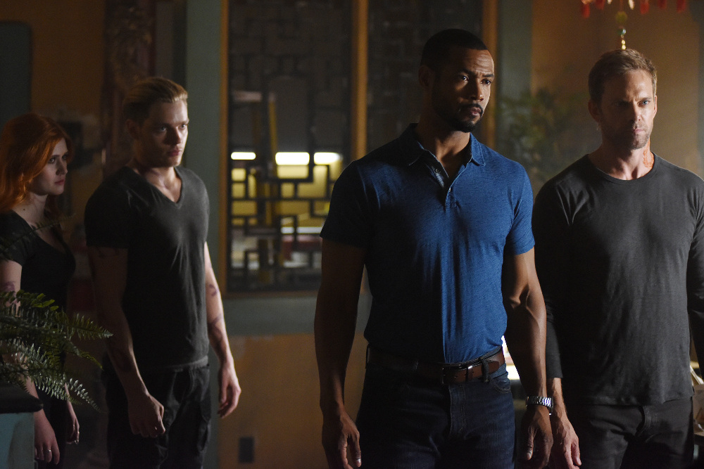A New Ally Helps Clary & Jace Tonight On “Shadowhunters” – Watch A Sneak Peek!