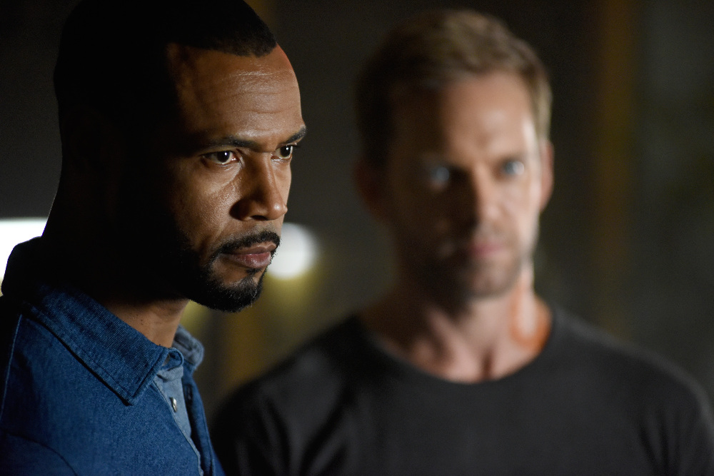 A New Ally Helps Clary & Jace Tonight On “Shadowhunters” – Watch A Sneak Peek!