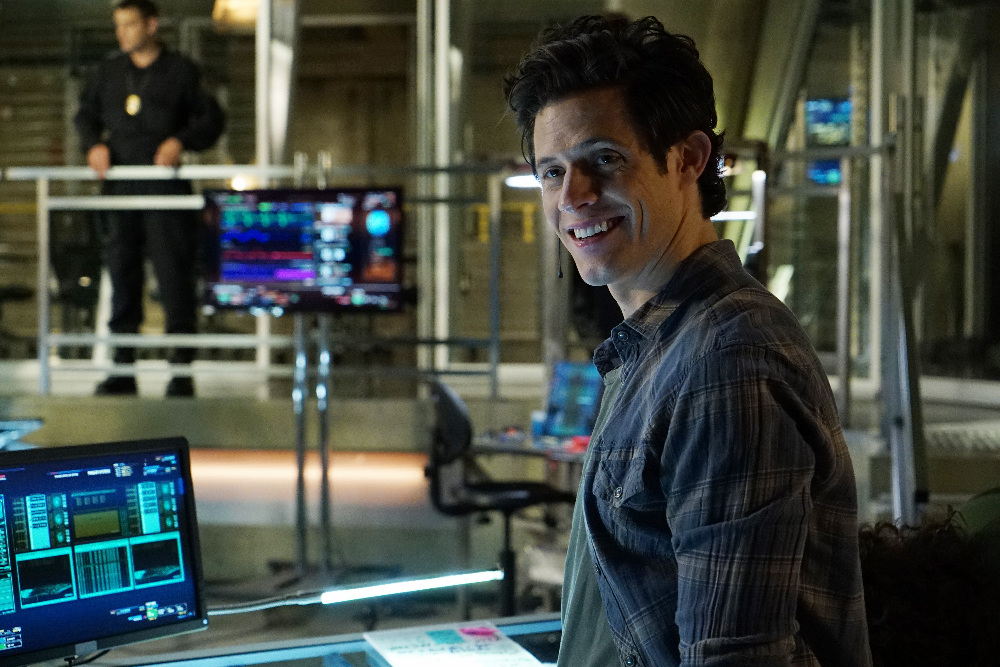 The Stitchers Program Kicks Off Version 2.0 Tonight On The Season Premiere Of “Stitchers” – Watch A Sneak Peek!