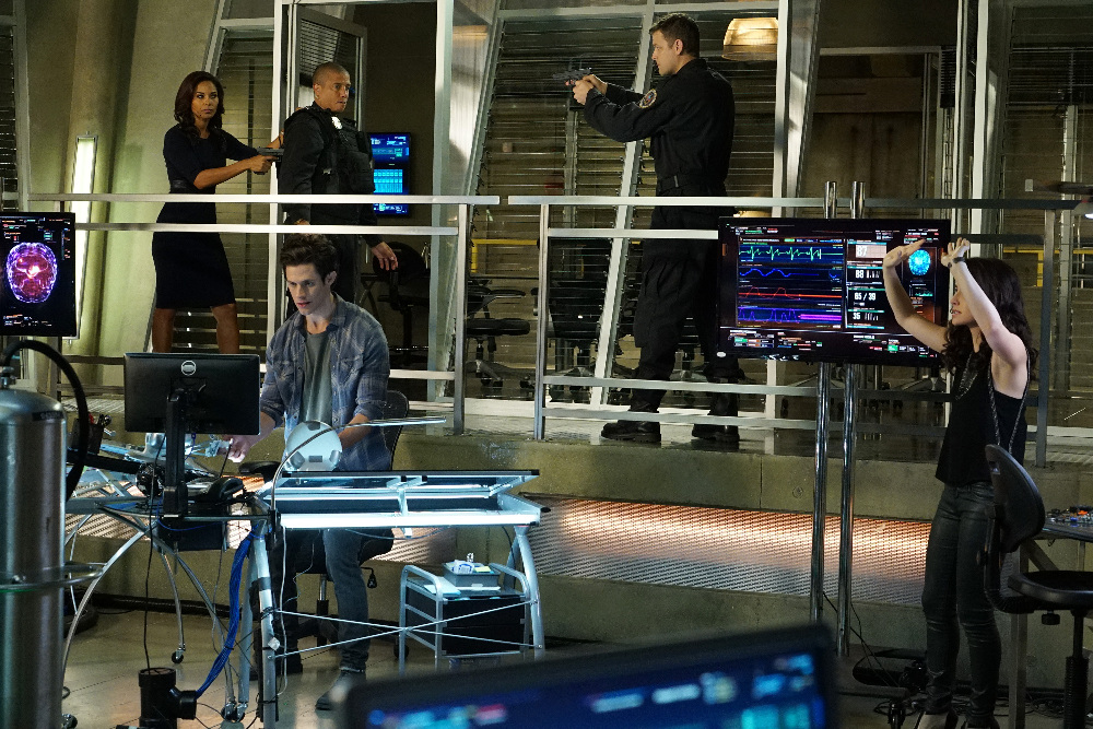 The Stitchers Program Kicks Off Version 2.0 Tonight On The Season Premiere Of “Stitchers” – Watch A Sneak Peek!