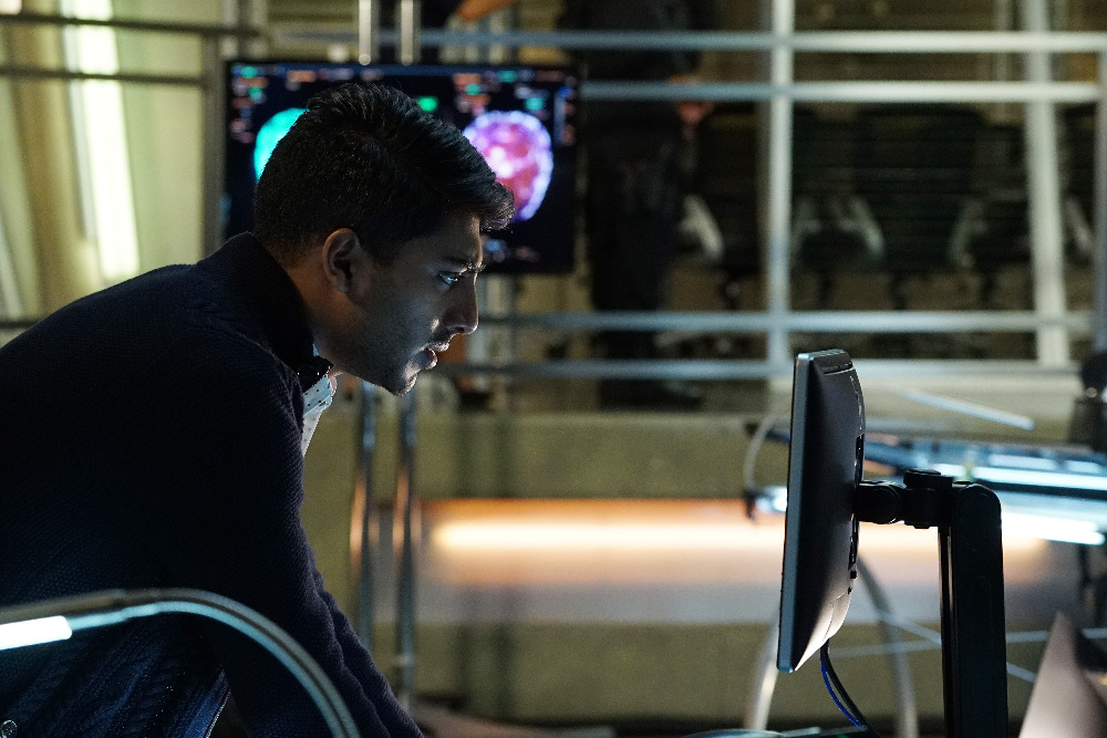 The Stitchers Program Kicks Off Version 2.0 Tonight On The Season Premiere Of “Stitchers” – Watch A Sneak Peek!