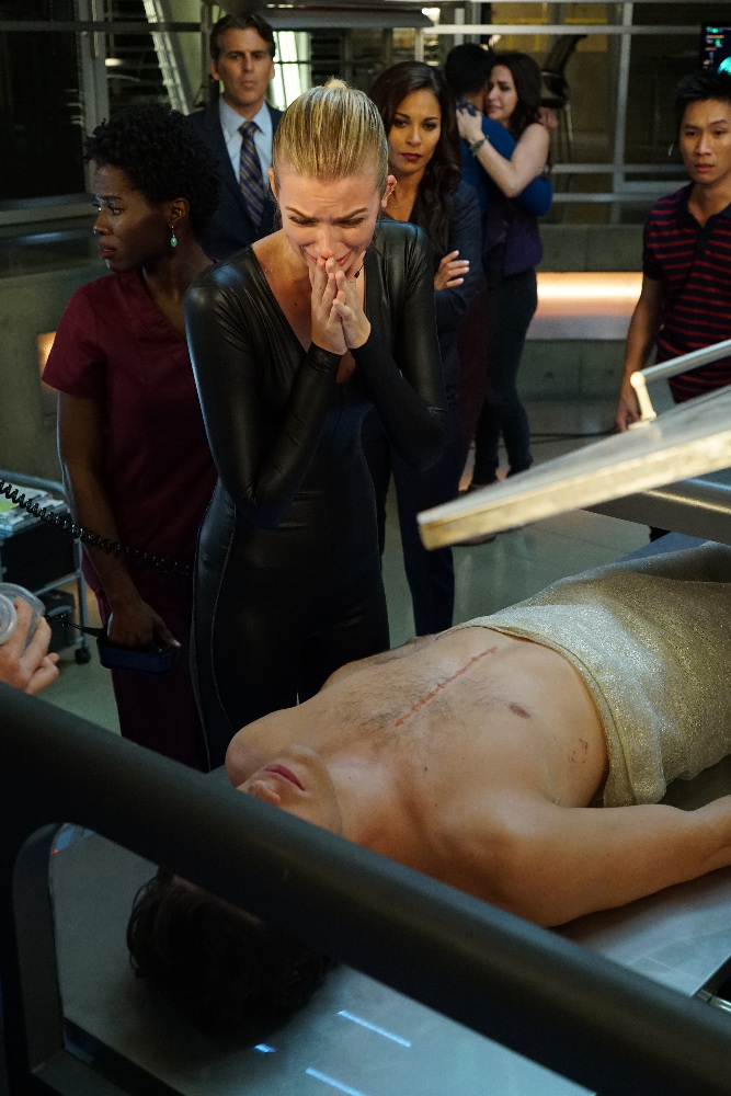 The Stitchers Program Kicks Off Version 2.0 Tonight On The Season Premiere Of “Stitchers” – Watch A Sneak Peek!