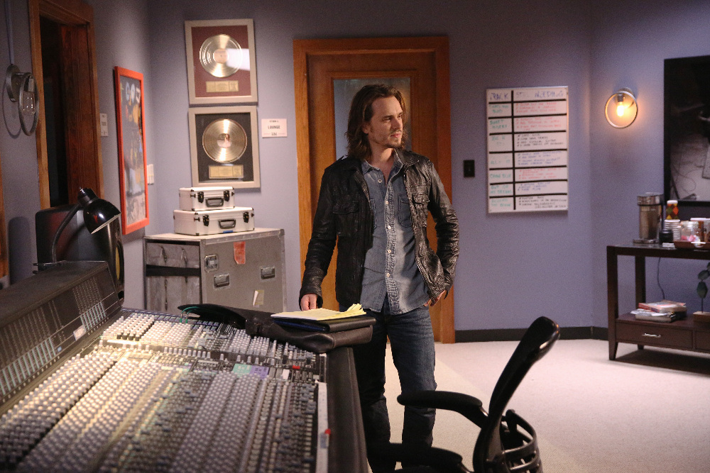 Layla Sets Her Sights On Avery Tonight On “Nashville” – Details Here!
