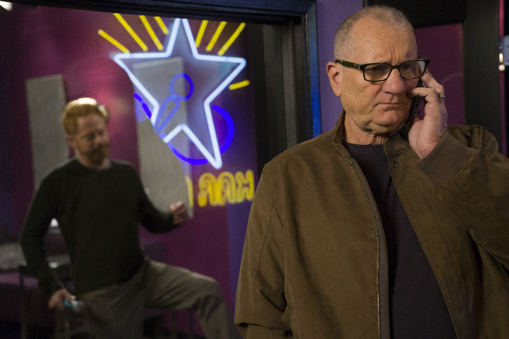 Cam’s Sister Is Back And Driving Mitchell Insane On Tonight’s “Modern Family” – Get The Details Here!