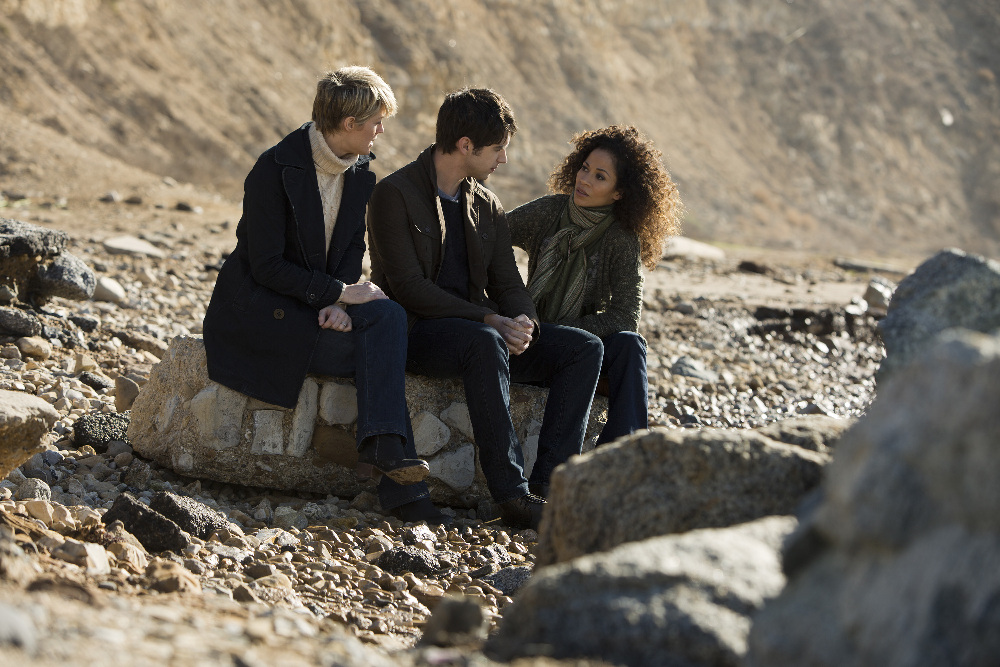 Tragedy Rocks The Adams Foster Family Tonight On The Season Finale Of “The Fosters” – Watch A Sneak Peek!