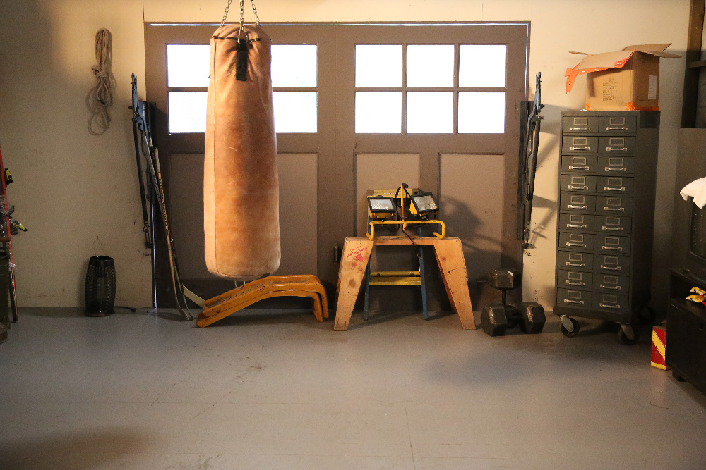 Kirsten Meets Her Match Tonight On “Stitchers” – Watch A Sneak Peek!