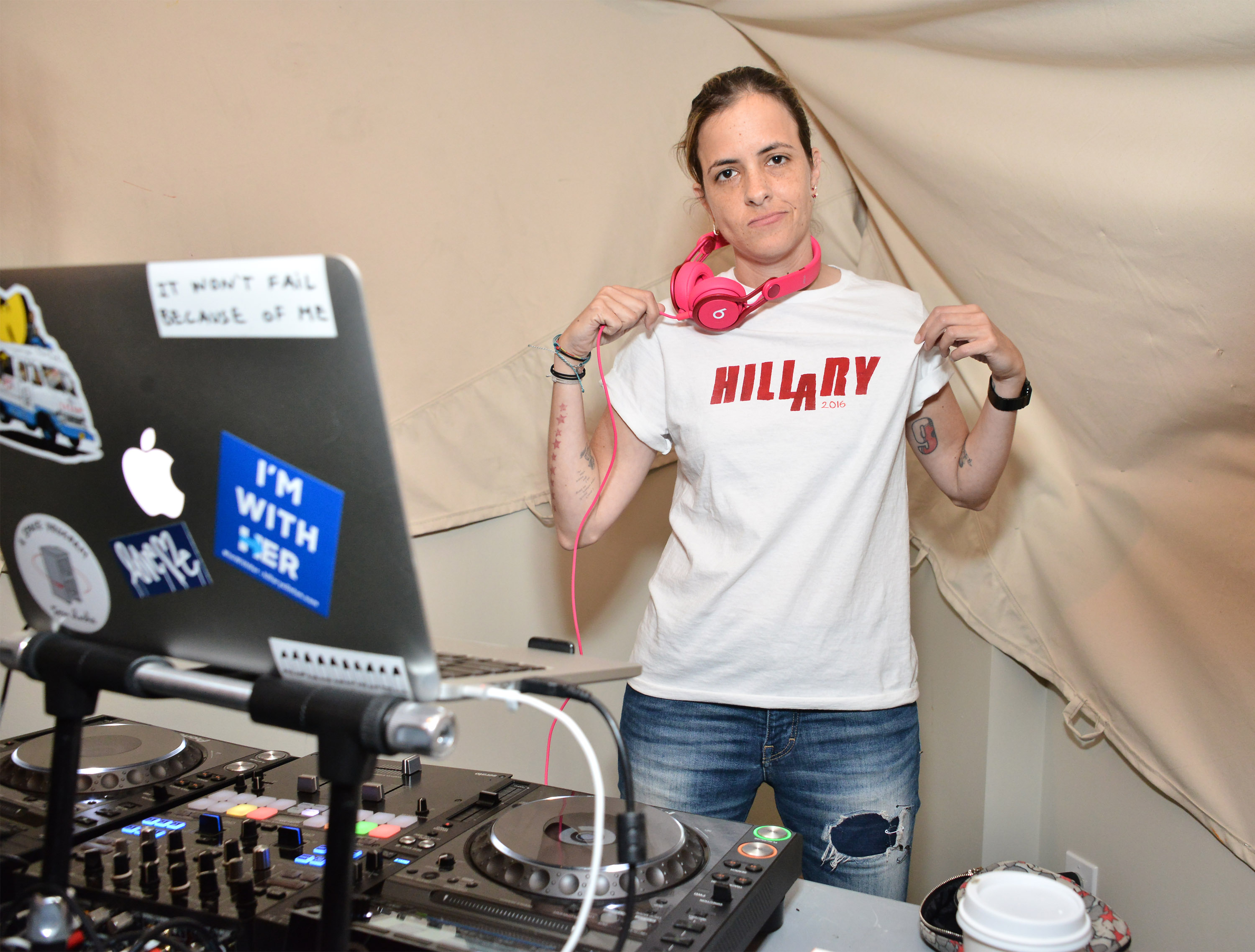 Bella Thorne, Mischa Barton & Gregg Sulkin Attend BOOHOO.COM’s Pre-Coachella Pop-Up Shop Launch Party in LA – See Exclusive Pics!