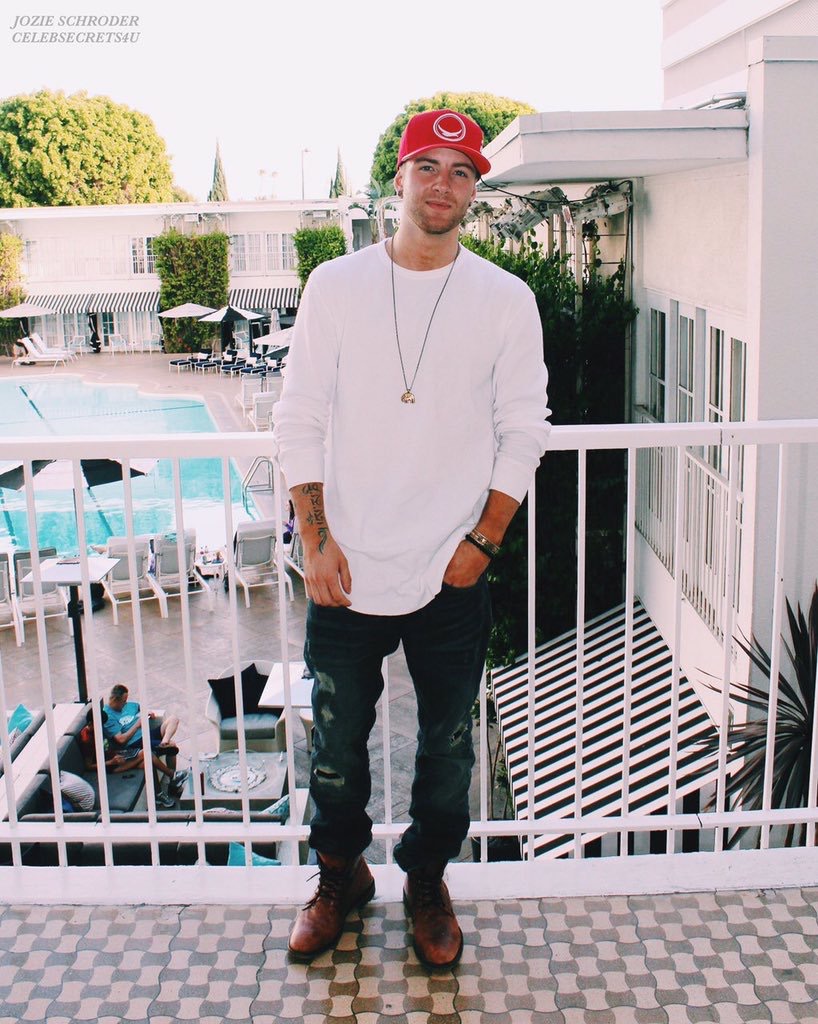 Emblem3 Talks Reuniting, “Taboo Love,” Upcoming Tour & Spills Silly Secrets – Watch the Video!