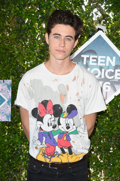 2016 Teen Choice Awards – Teal Carpet Arrivals