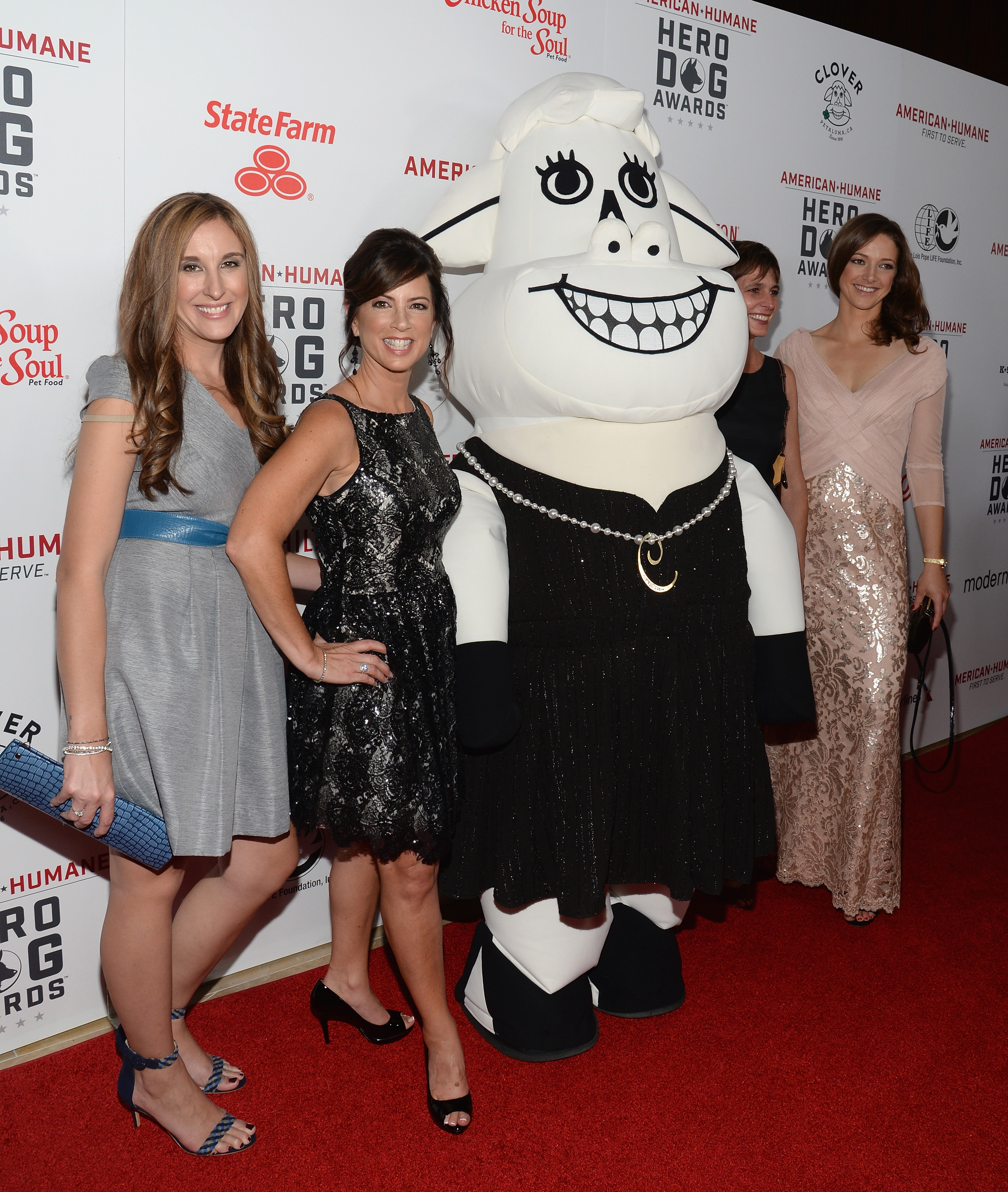 Katharine McPhee, Bailee Madison & More Come Out and Celebrate the Sixth Annual American Humane Association Hero Dog Awards