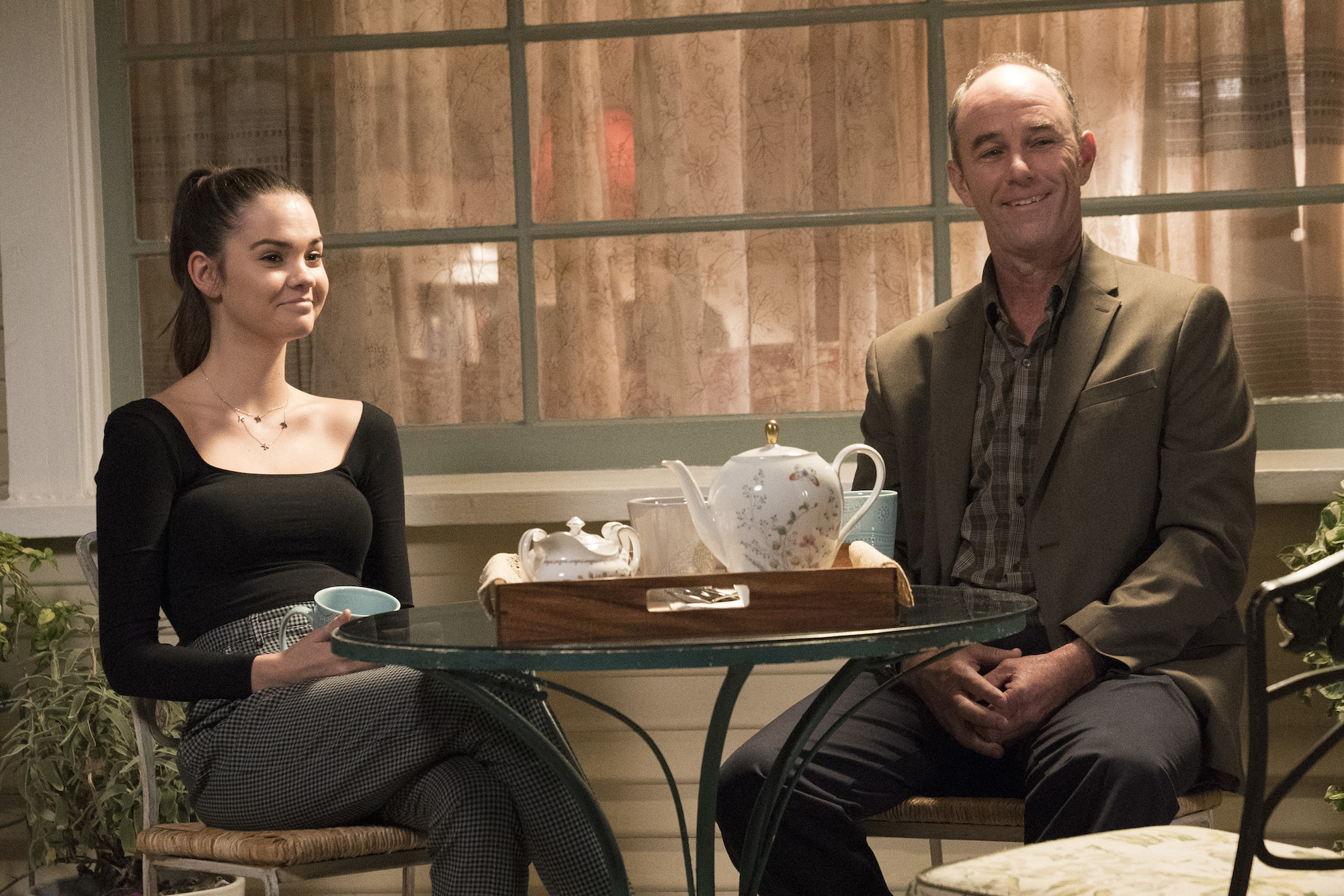 Jude and Callie Have Dinner with Donald on Tonight’s Episode of “The Fosters”