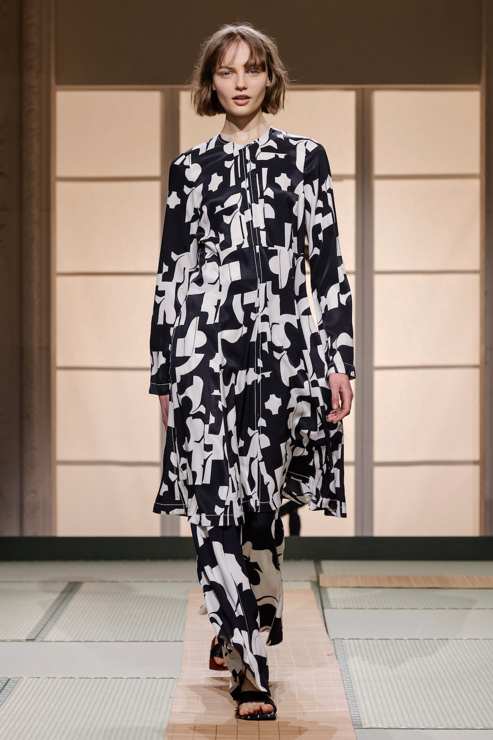 GALLERY: All the Looks from H&M’s Spring/Summer 2018 Presentation at Paris Fashion Week