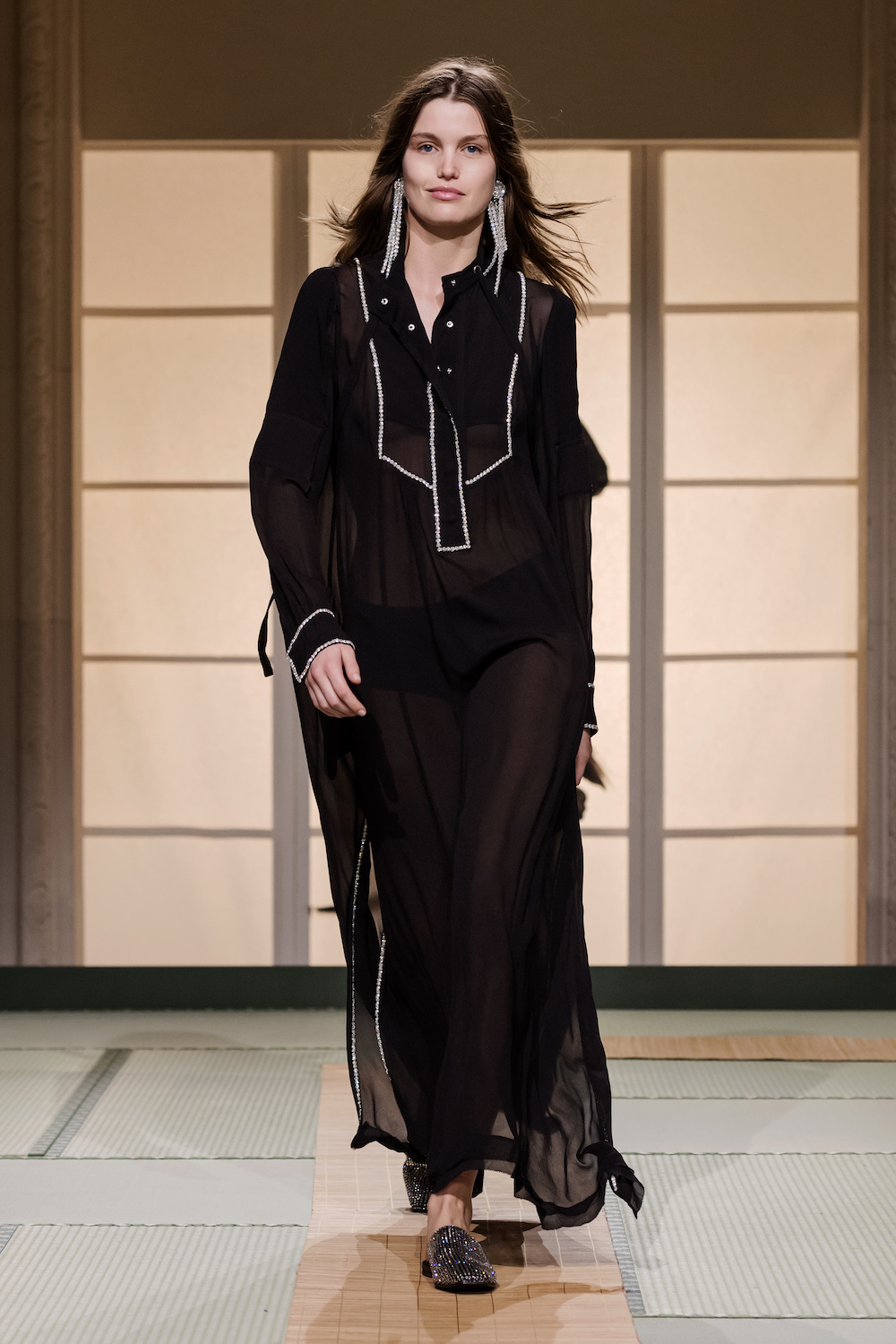 GALLERY: All the Looks from H&M’s Spring/Summer 2018 Presentation at Paris Fashion Week